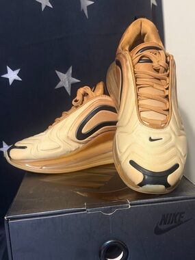 Nike Air Max 720 in the 'Desert' Sz 8 (no box)